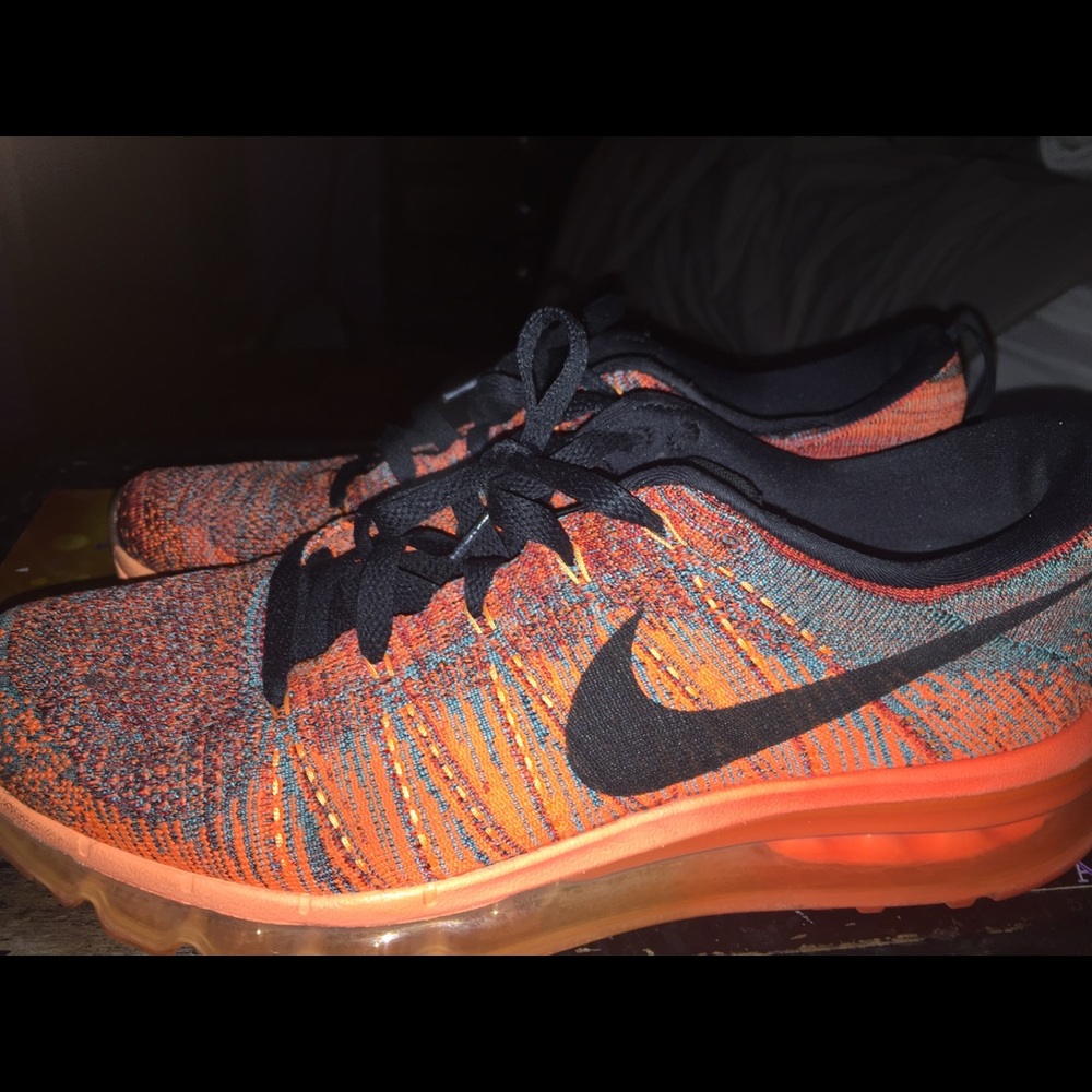 NIKE MEN AIR MAX FLYKNIT 9.5 ORANGE BLACK TEAL